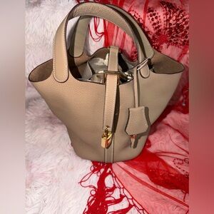 Classic Genuine Handmade Leather Bucket Bag With Removable Insert